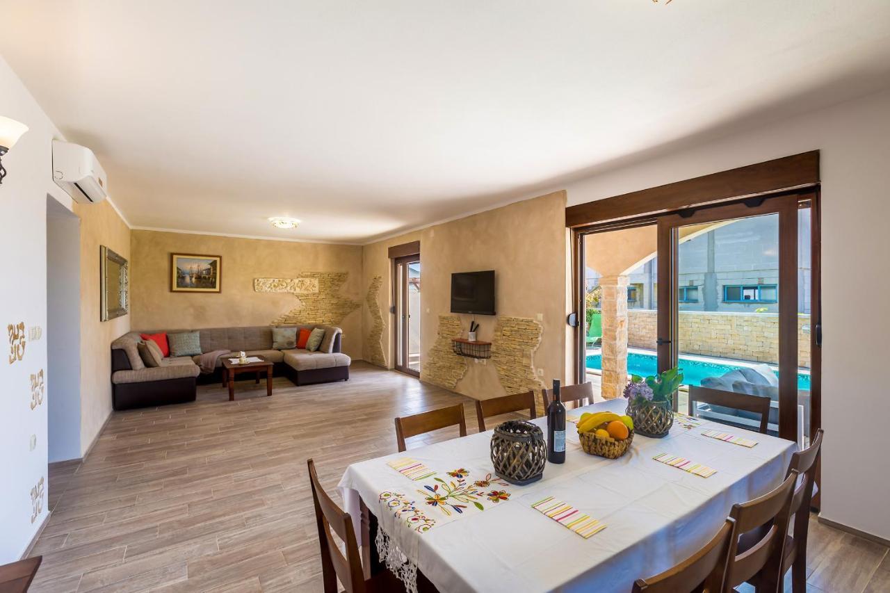 Villa Dijana West Linardici Экстерьер фото